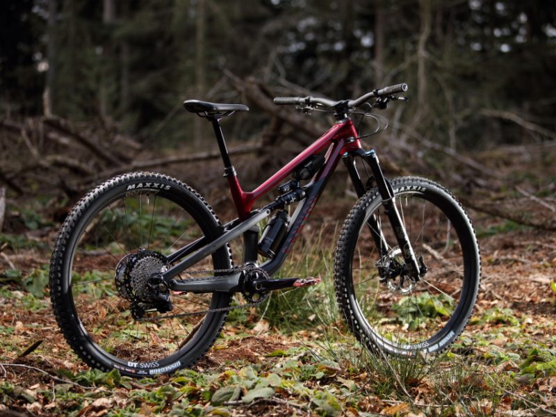 2022 canyon spectral 125 rear 3q